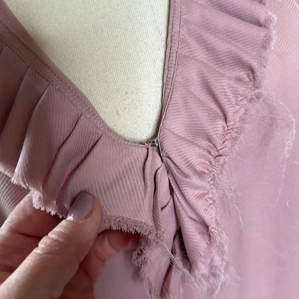 SOLDDDD!! L’AGENCE silk Pink Ruffled Women's Top - Picture 4 of 8